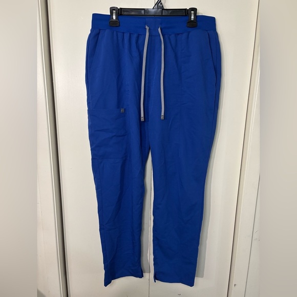 Fabletics Blue Scrub Set - Picture 4 of 6